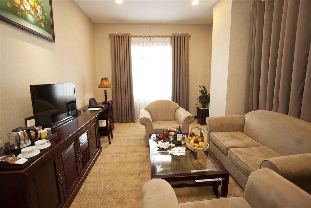 โรงเรียนเอเชียนฮาลอง Hotel ภายนอก รูปภาพ